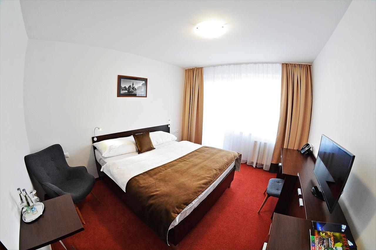 Alexandra Sport Hotel Púchov Extérieur photo