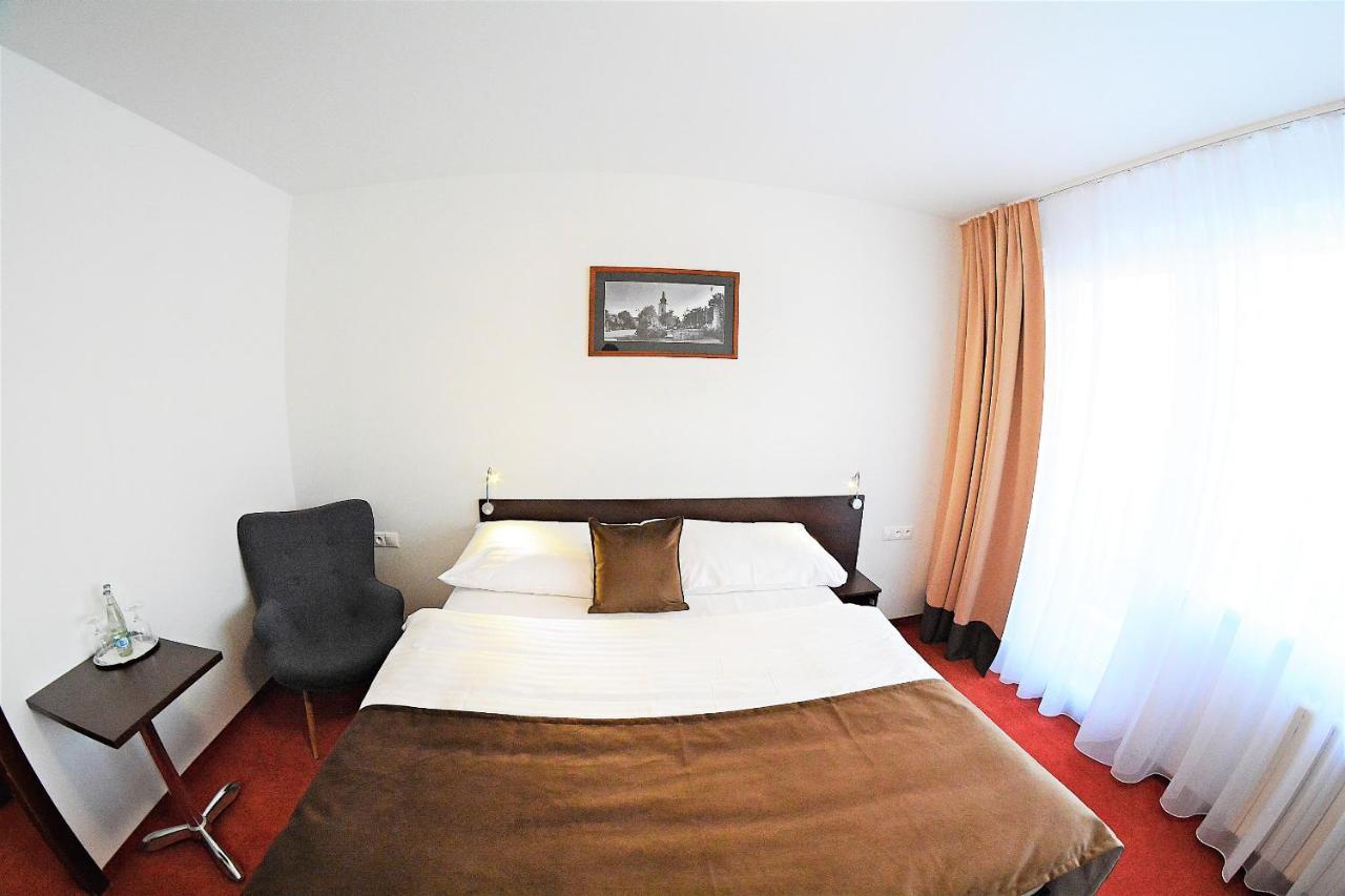 Alexandra Sport Hotel Púchov Extérieur photo