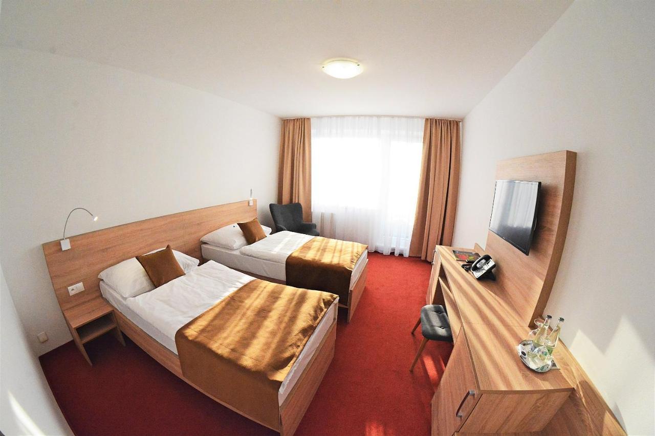 Alexandra Sport Hotel Púchov Extérieur photo